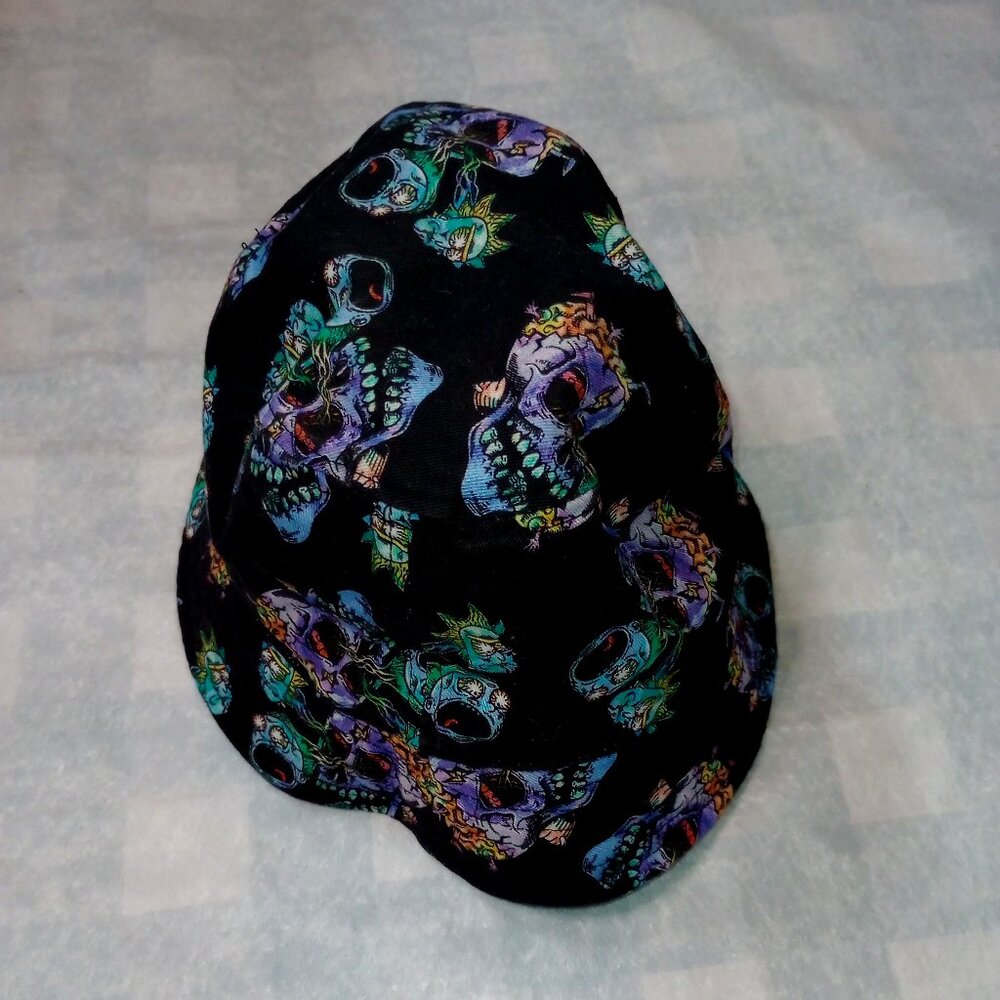 Rick & Morty Green H&M  Rick And Morty All Over Bucket Hat